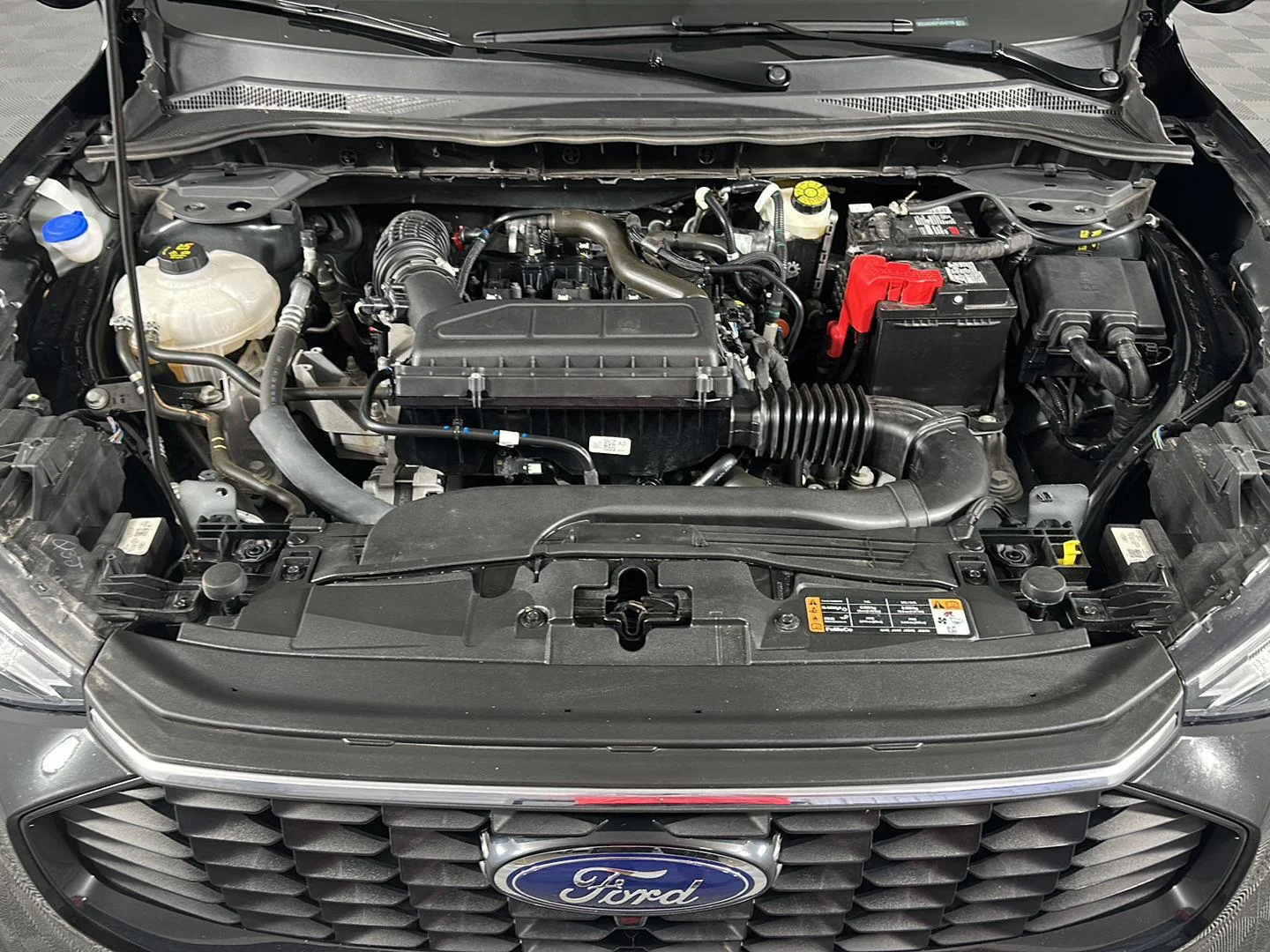 Used 2023 Agate Black Metallic Ford Active image 3