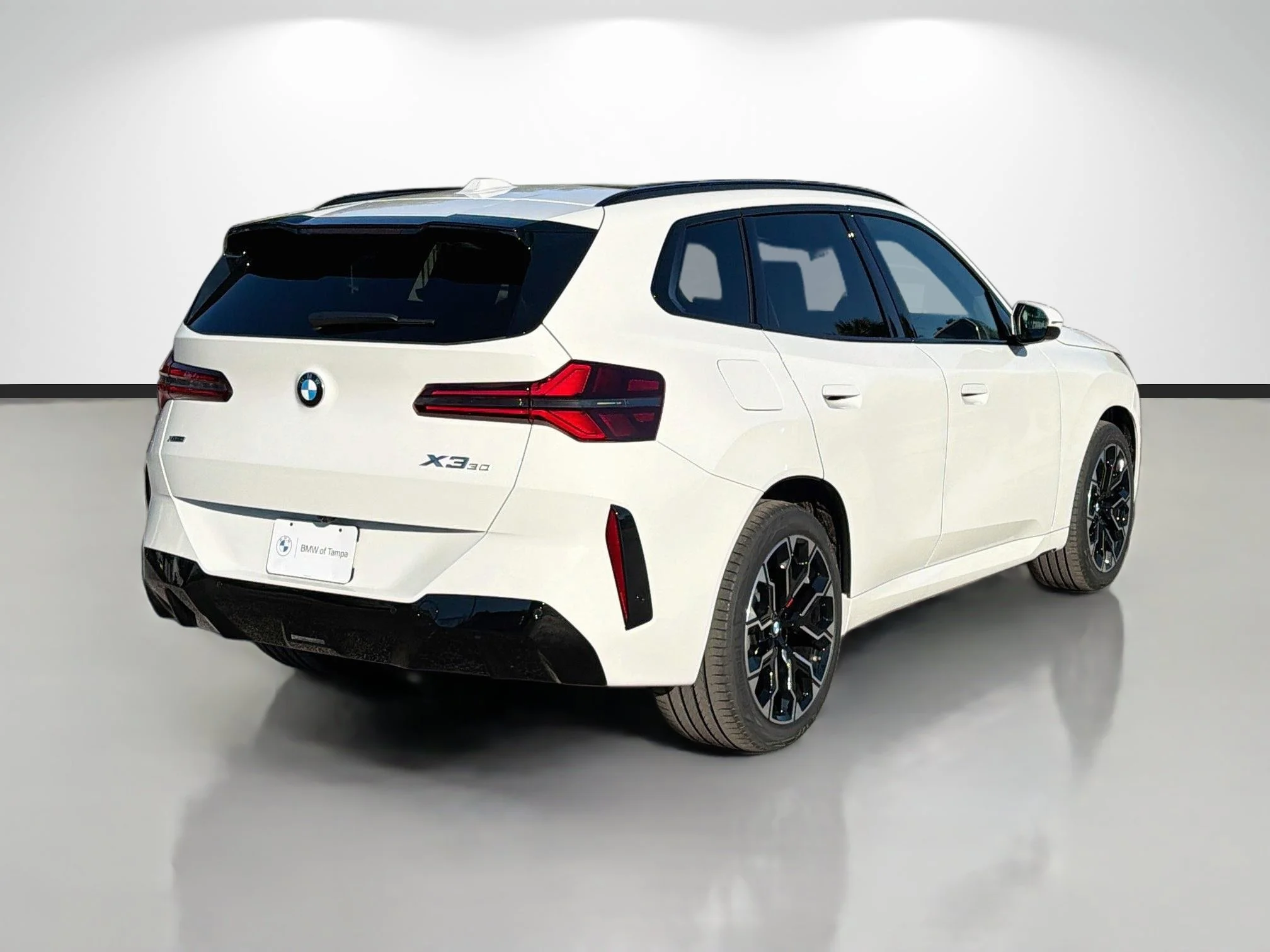 New 2026 Alpine White BMW 30 xDrive image 3