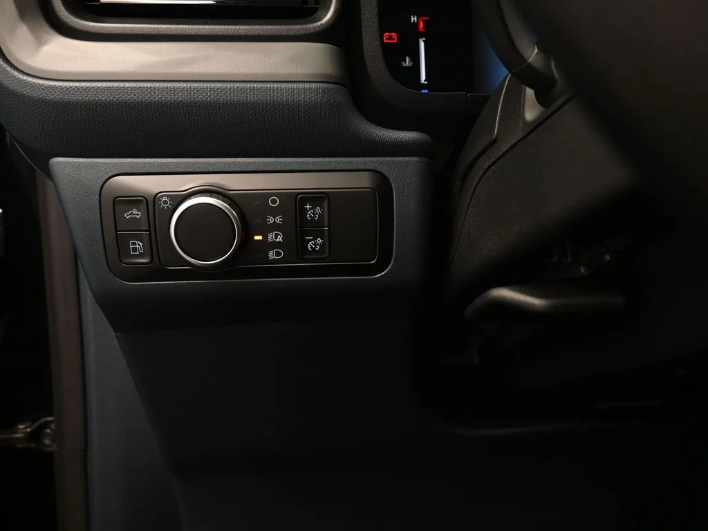 Used 2025 Black Ford XL image 11