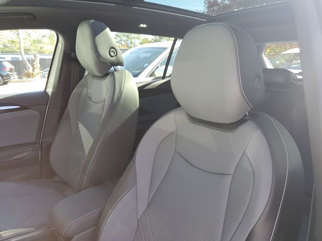 New 2026 White Volkswagen 2.0T SE R-Line Black image 20