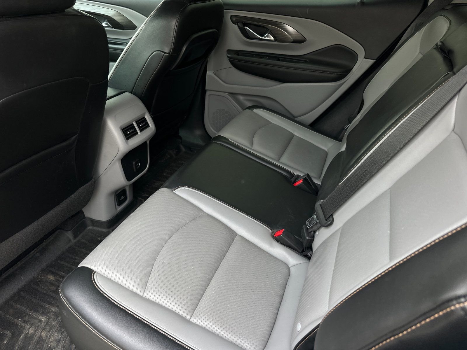 Used 2019 Summit White GMC SLT image 10