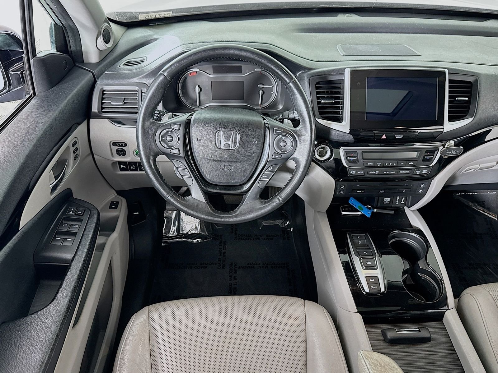 Used 2017 Lunar Silver Metallic Honda Elite image 19