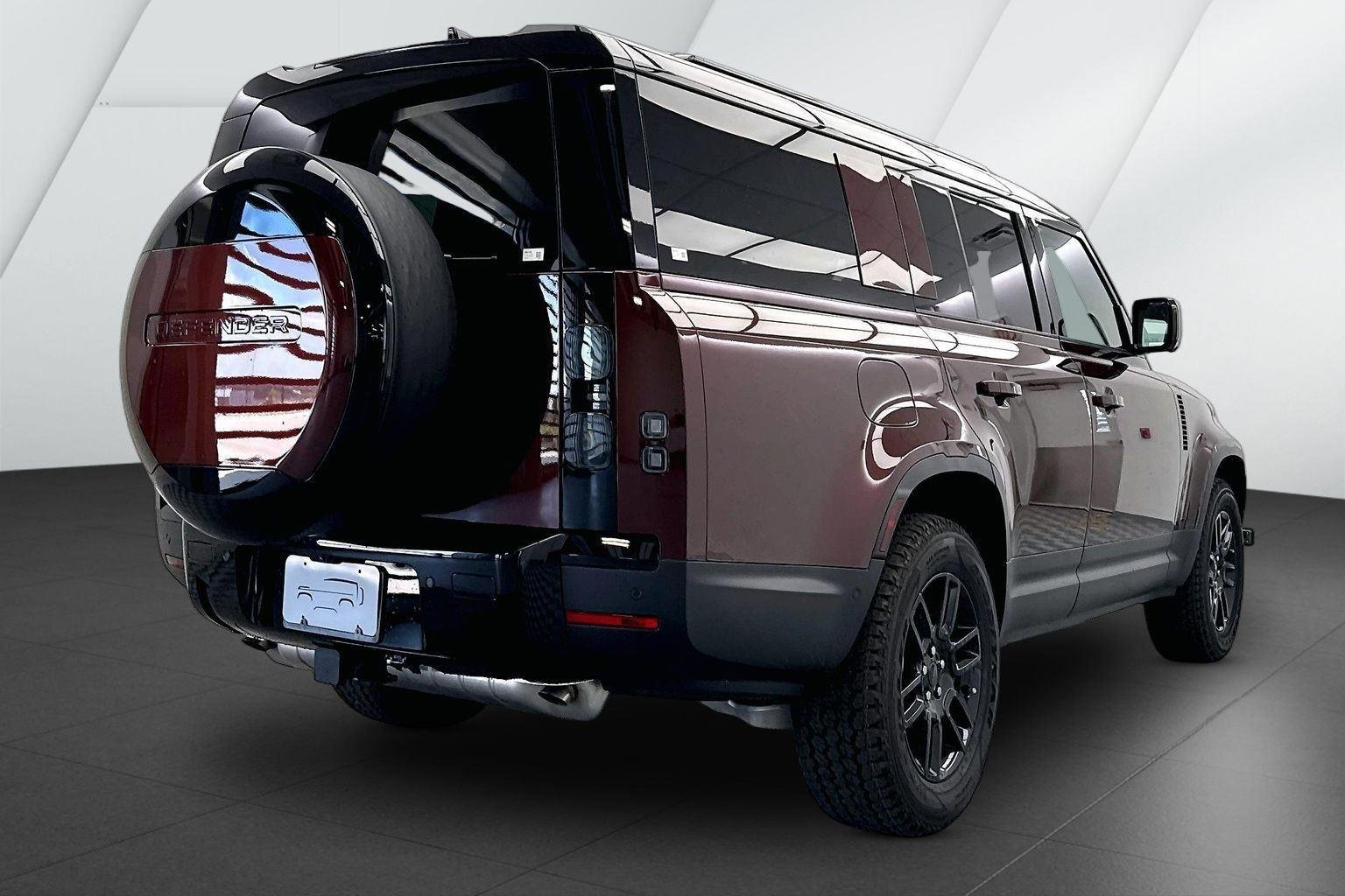 New 2026 Sedona Red Metallic Land Rover S image 6
