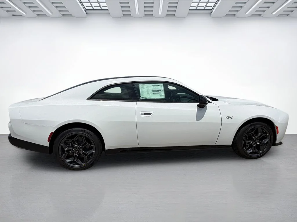 New 2026 White Knuckle Exterior Paint Dodge R/T image 2
