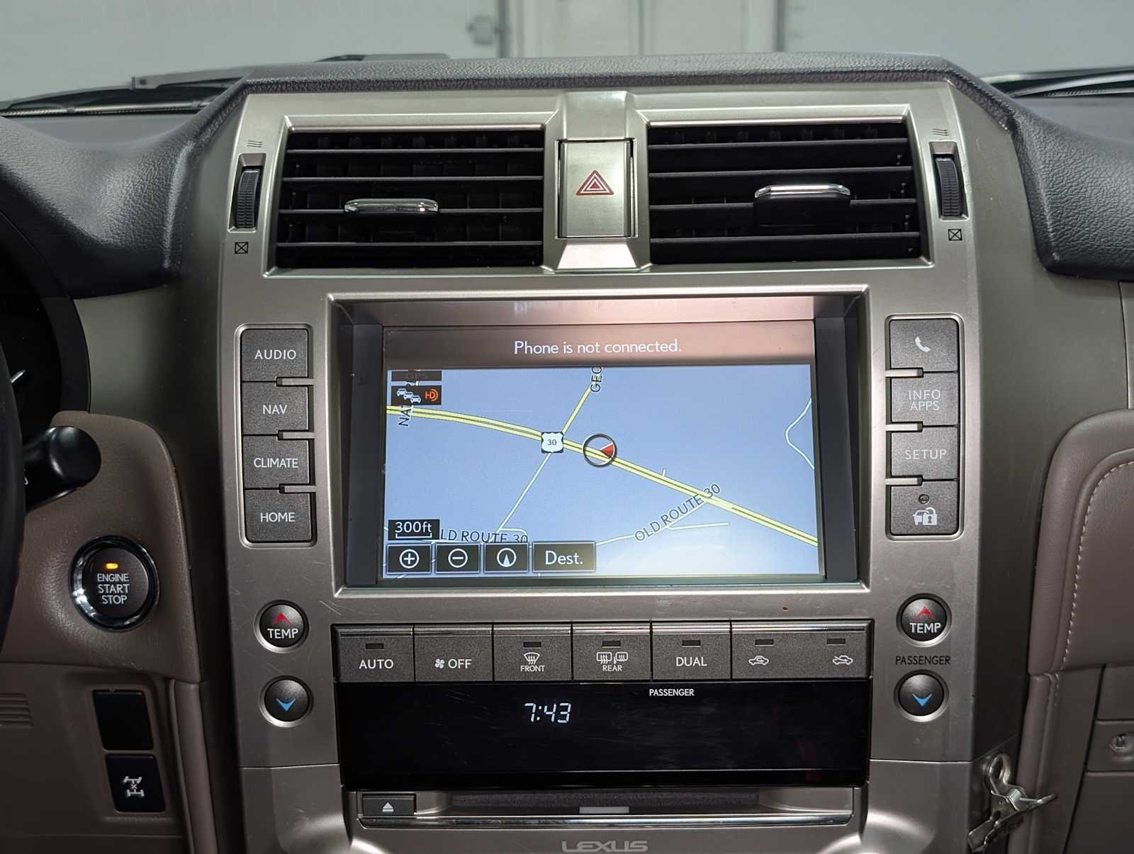 Used 2018 Starfire Pearl Lexus  image 19
