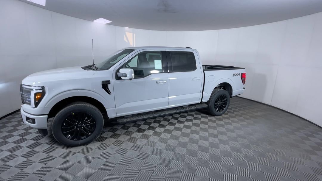 New 2026 Avalanche Ford Lariat image 4