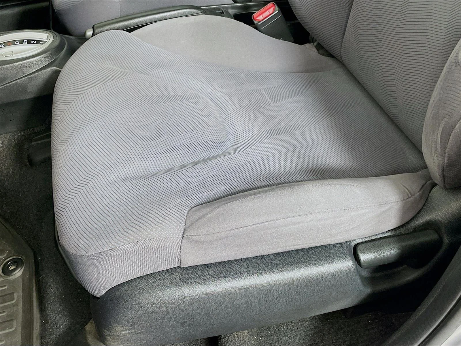 Used 2009 Storm Silver Metallic Honda BASE image 21