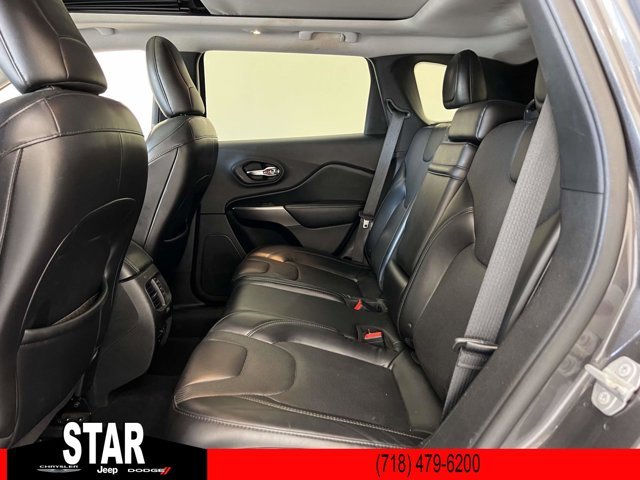 Used 2019 Granite Crystal Metallic Clearcoat Jeep Limited image 13