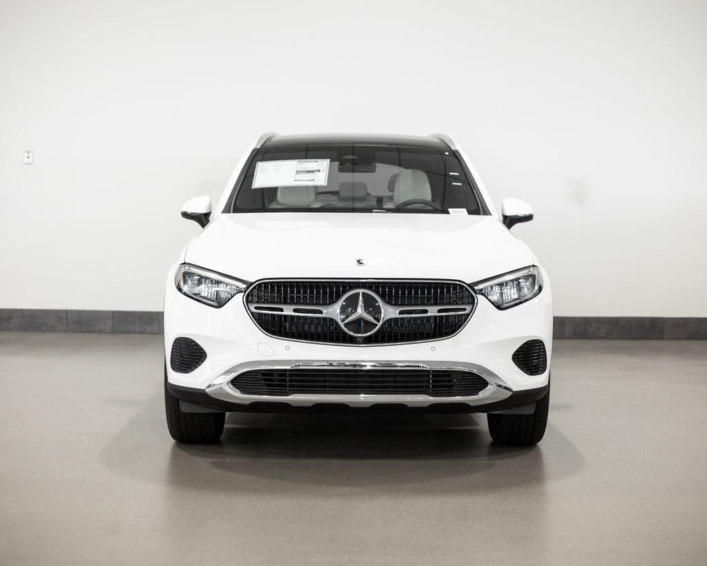 New 2026 Polar White Mercedes-Benz GLC 300 image 2
