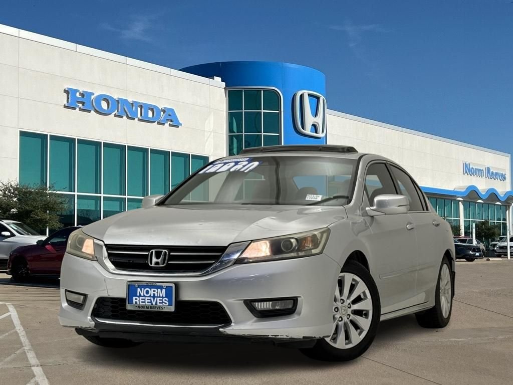Used 2014 Alabaster Silver Metallic Honda EX-L image 1