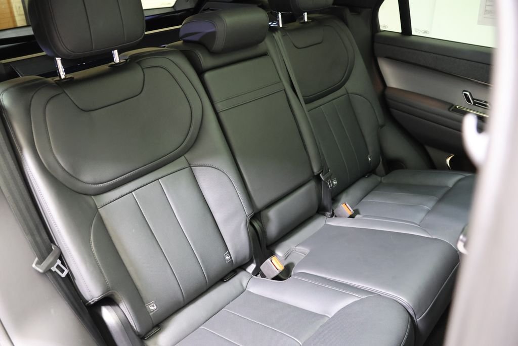 Used 2024 Borasco Gray Metallic Land Rover SE image 45