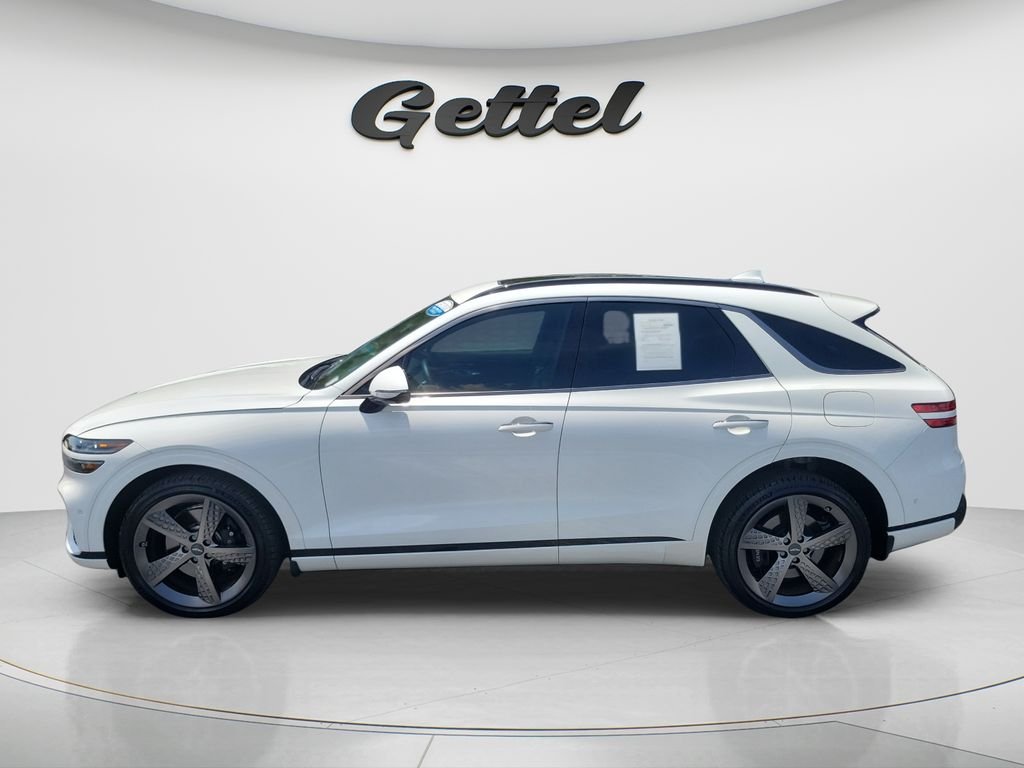 Used 2025 White Genesis 3.5T Sport image 8
