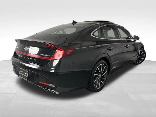 Used 2020 Phantom Black Hyundai Limited image 7