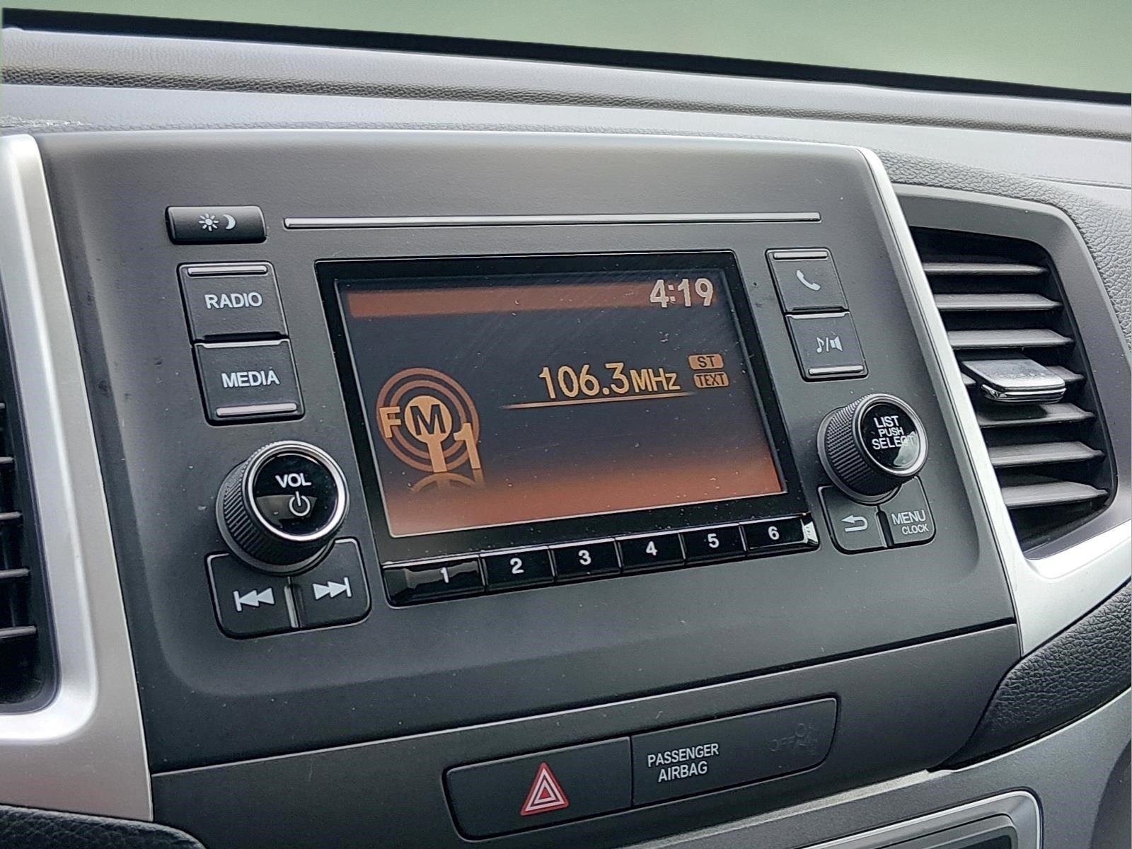 Used 2019 Modern Steel Metallic Honda RTL image 22