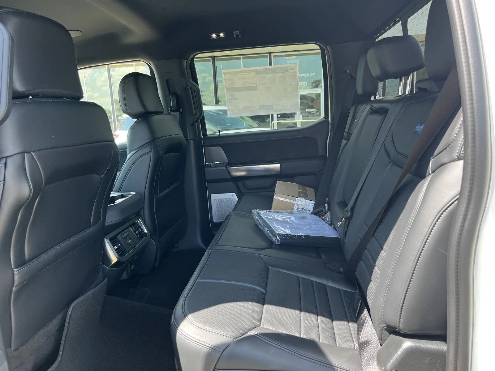 New 2026 Star White Metallic Tri-Coat Ford F-350® Platinum® image 10