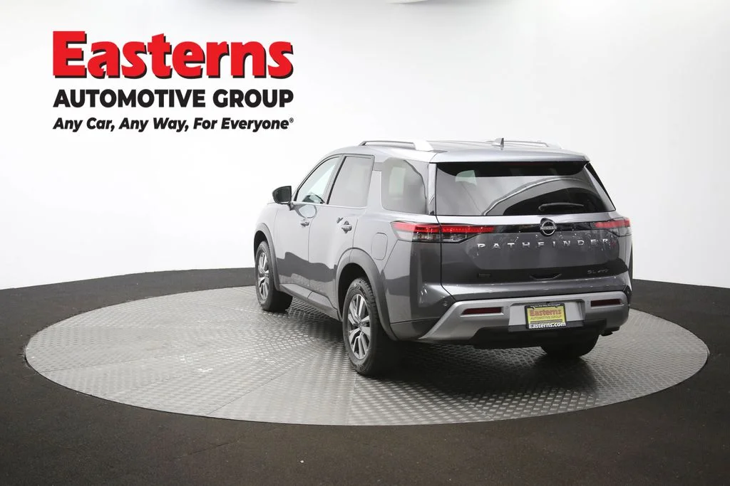 Used 2022 Gray Nissan SL image 66