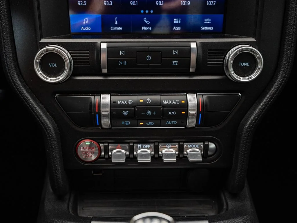 Used 2022 Atlas Blue Metallic Ford GT image 32