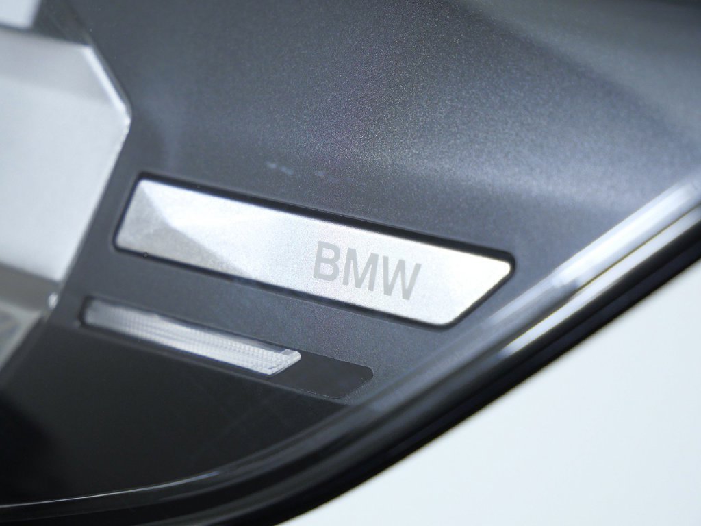 New 2026 Alpine White BMW 30 xDrive image 4