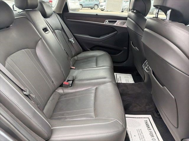 Used 2018 Himalayan Gray Genesis 5.0L Ultimate image 19