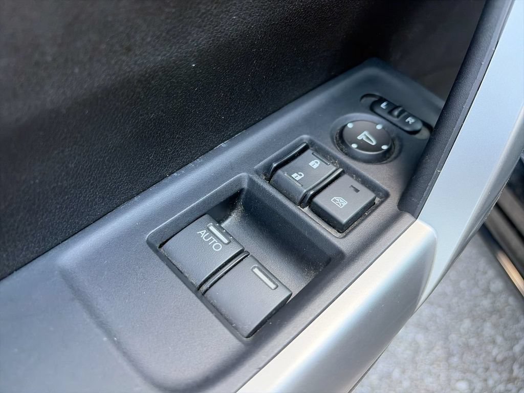 Used 2014  Honda EX image 13