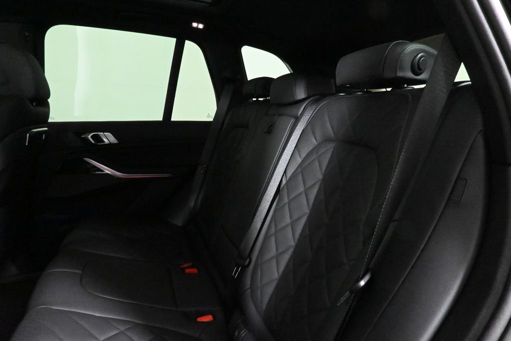 Used 2026 Black BMW xDrive50e image 4