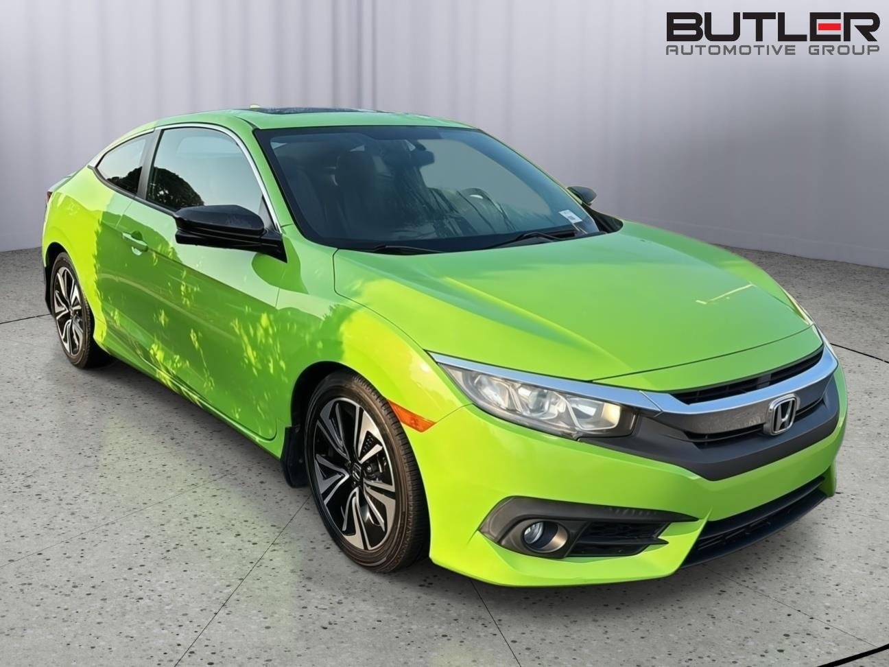 Used 2017  Honda EX-T image 6