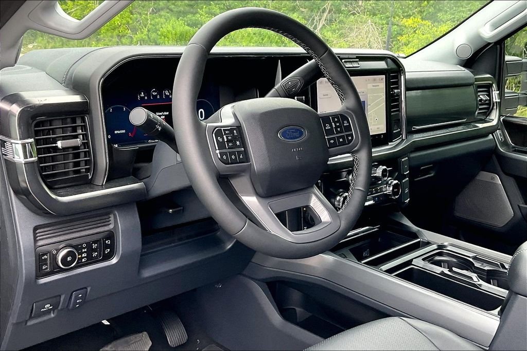 New 2026 Ford Super Duty F-250 Lariat 4D Crew Cab