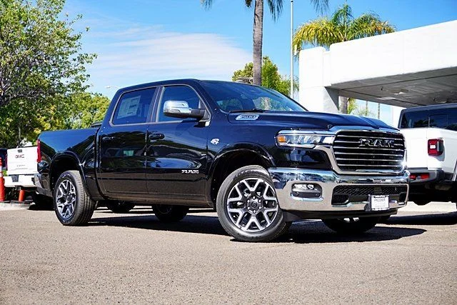 New 2026 Diamond Black Crystal Pearl-Coat Exterior Paint RAM Laramie image 1