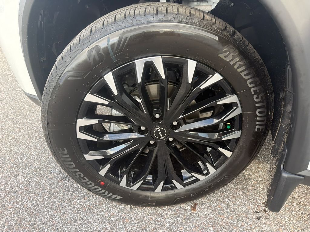 New 2026 Nissan Rogue Dark Armor 4D Sport Utility