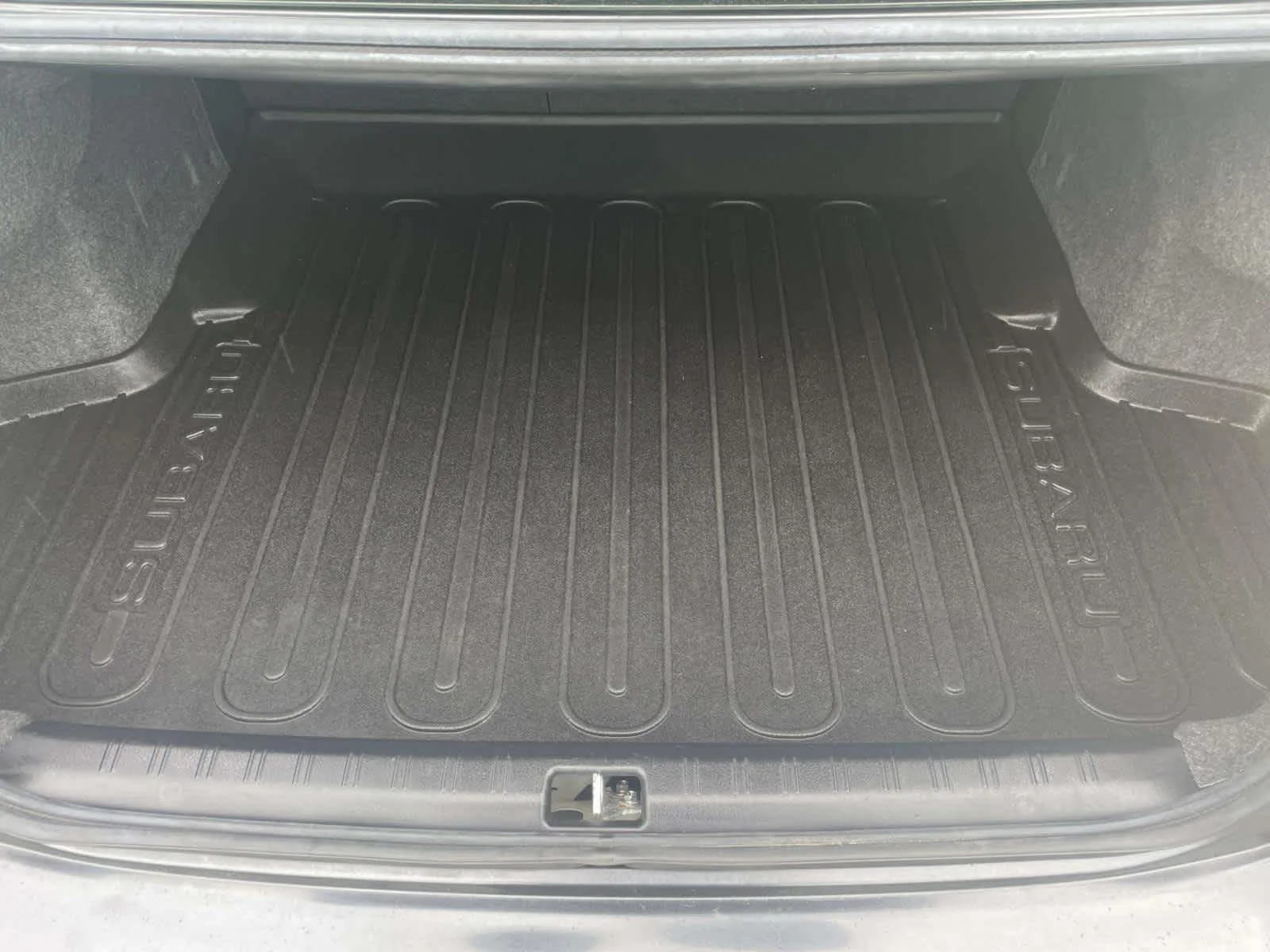 Used 2016 Dark Gray Metallic Subaru Limited image 18