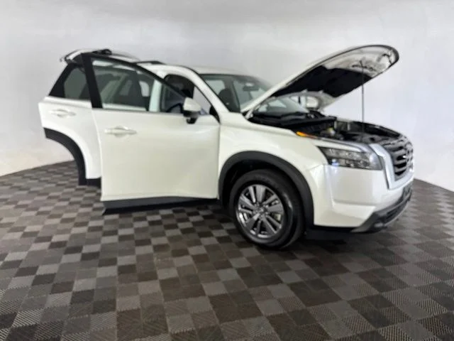 Used 2024 White Nissan SV image 12