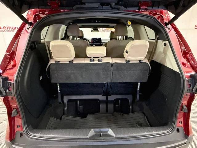 Used 2022 Red Toyota XLE image 25