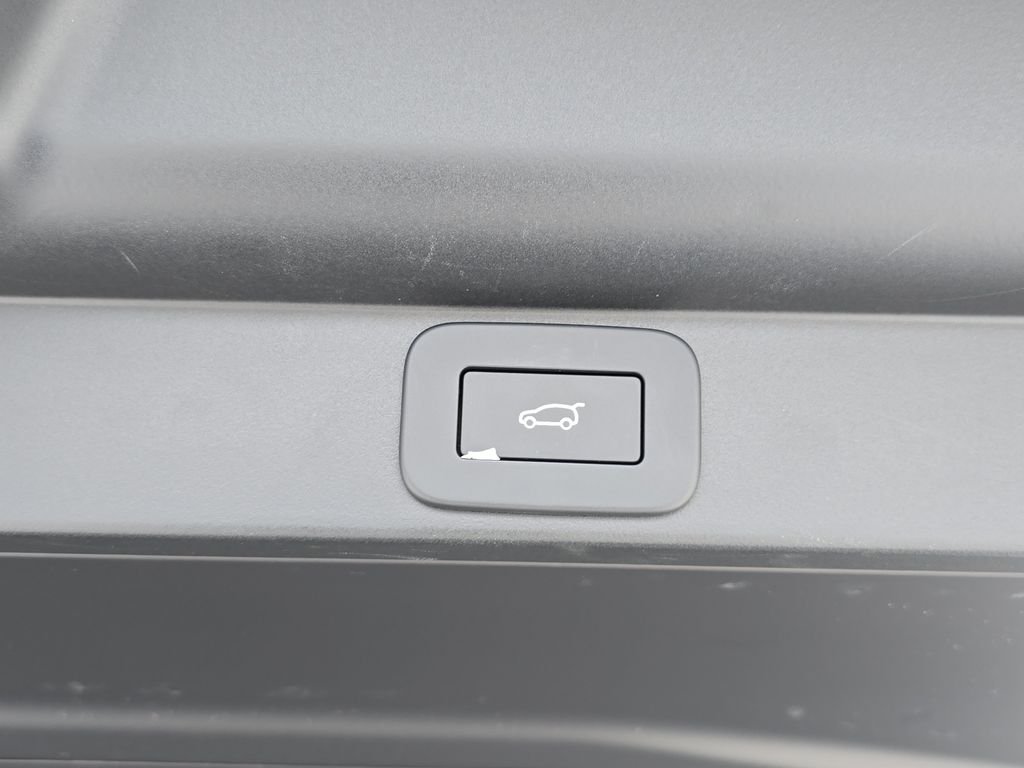 2025 Land Rover Range Rover SV - Photo 13