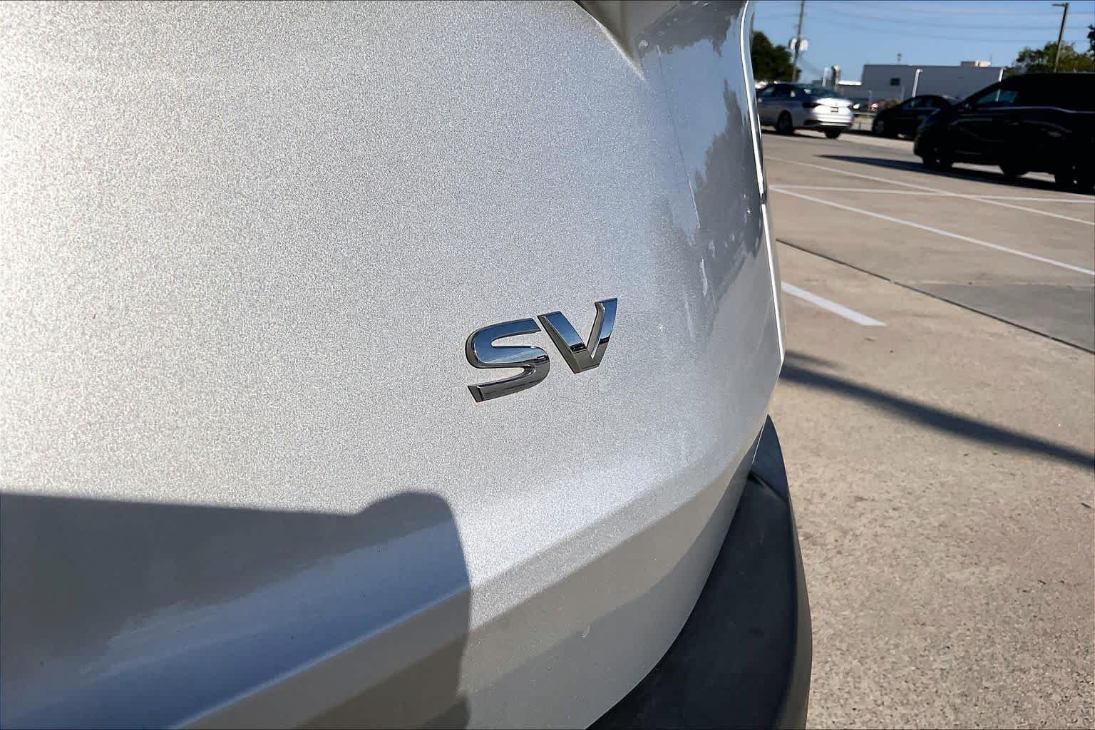 Used 2023 Brilliant Silver Metallic Nissan SV image 10