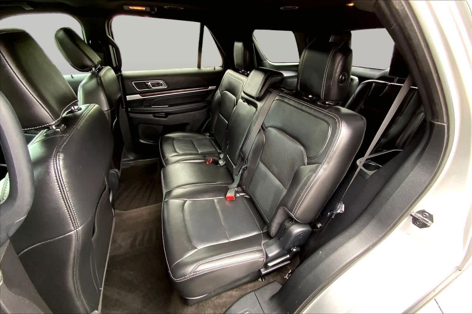 Used 2018 Ingot Silver Ford Limited image 20