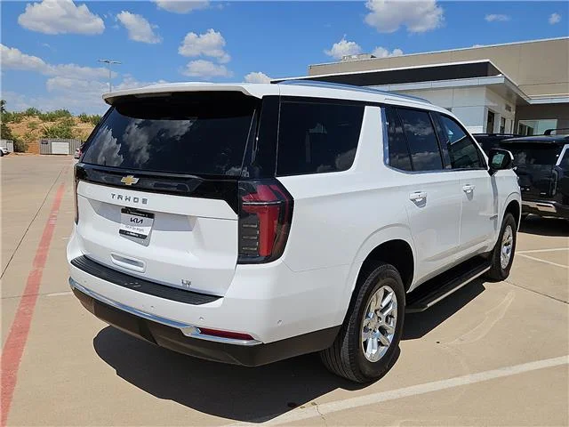 Used 2025 Summit White Chevrolet LT 4x2 image 5