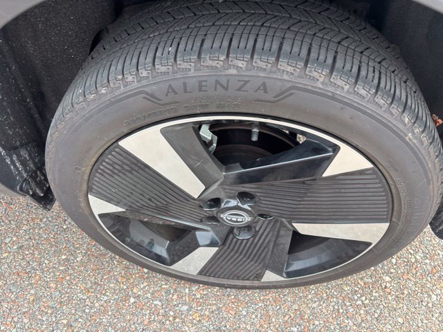 Certified Used 2025 Super Black Nissan SR image 11
