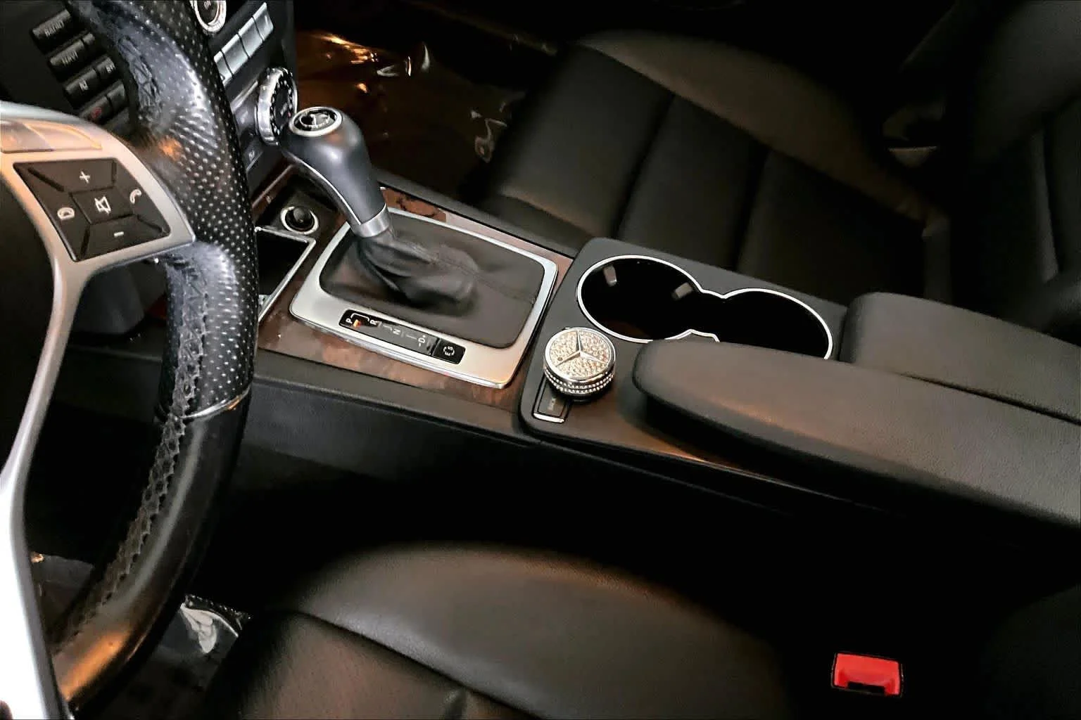 Used 2012 Arctic White Mercedes-Benz C 300 Sport image 17
