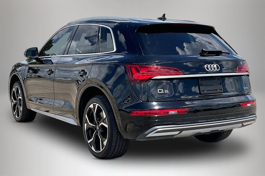 Used 2021 Brilliant Black Audi 45 Premium Plus image 4