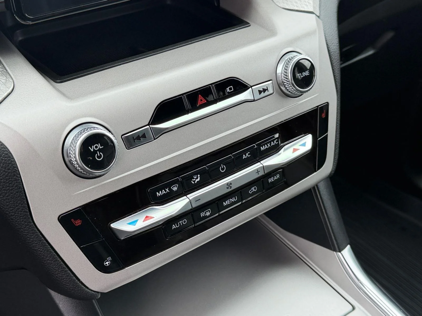 2023 Ford Explorer TIMBERLINE - Photo 24