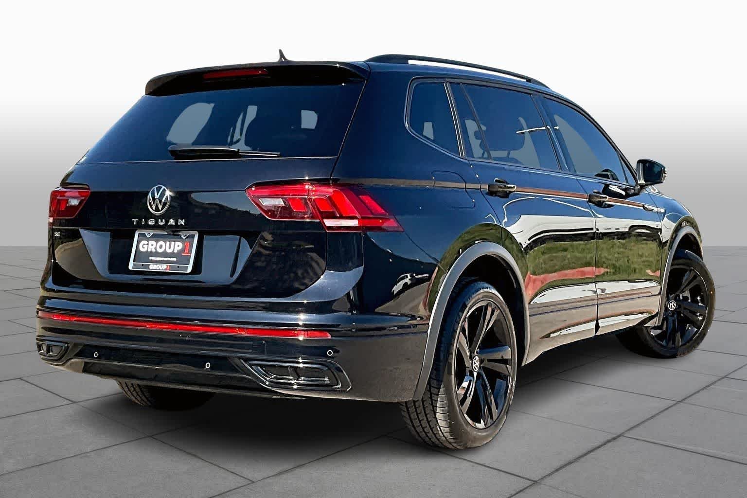 Used 2024 Deep Black Pearl Volkswagen SE R-Line Black image 13