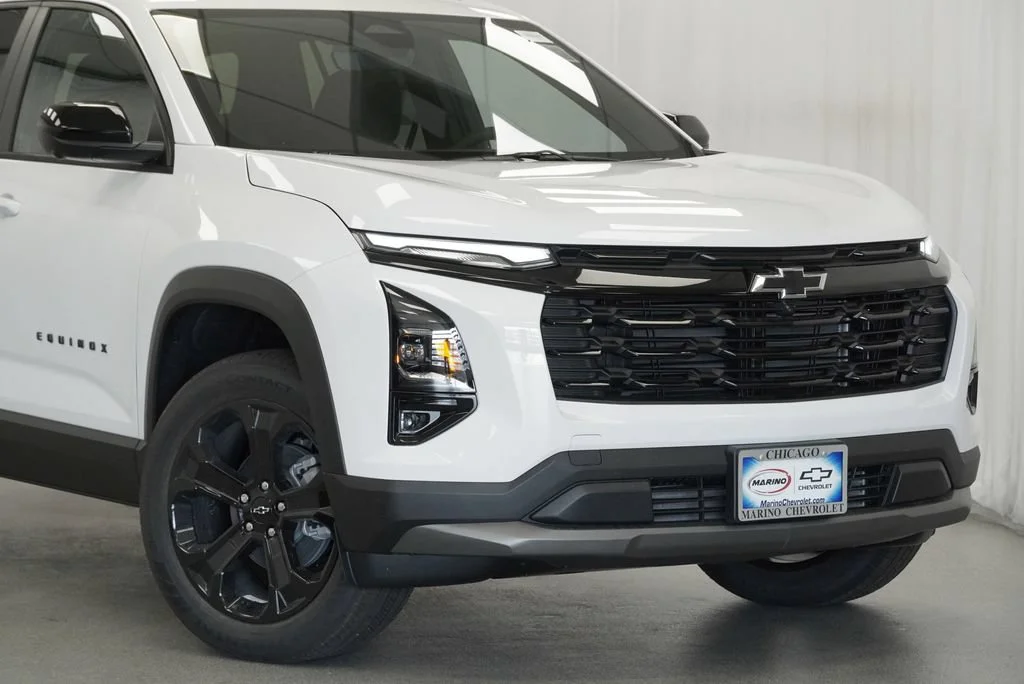 New 2027 Summit White Chevrolet LT image 8