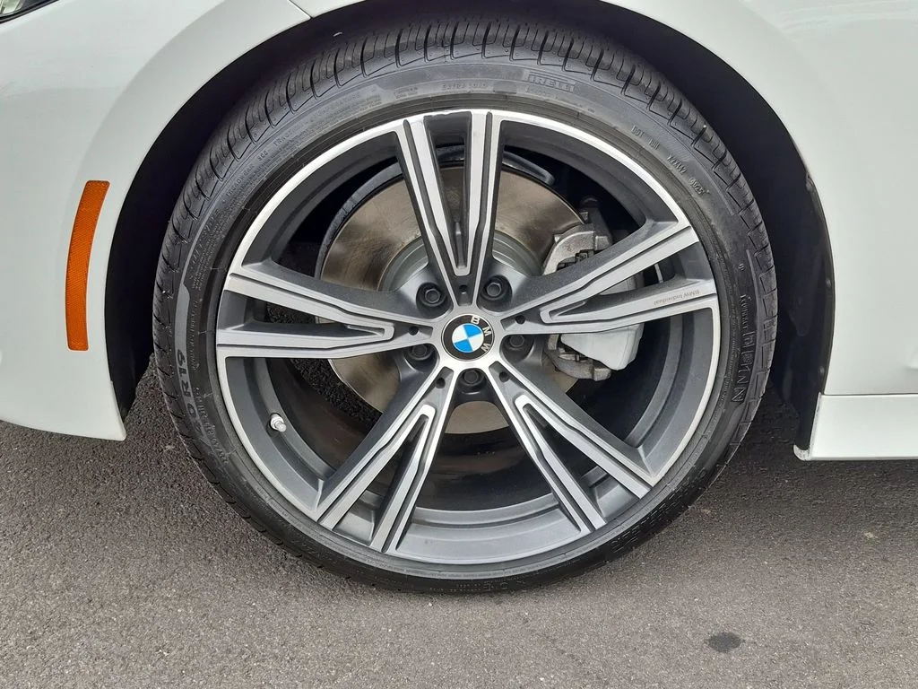Used 2023 White BMW 330i image 9