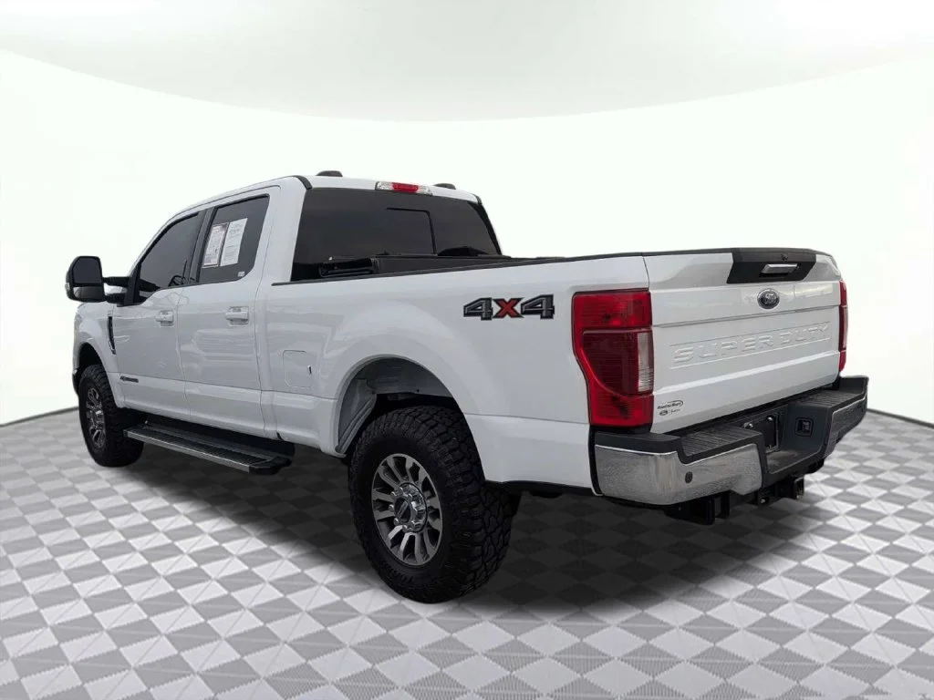 Used 2022 Oxford White Ford Lariat image 5