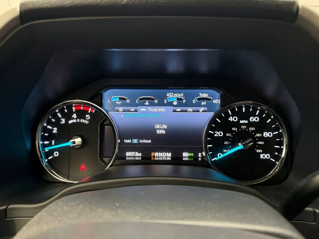 Used 2022 Oxford White Ford LARIAT image 18