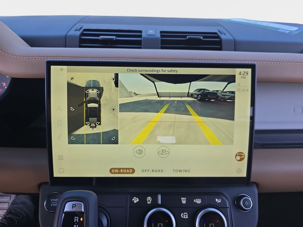 New 2026 Santorini Black LAND ROVER X-Dynamic SE image 23