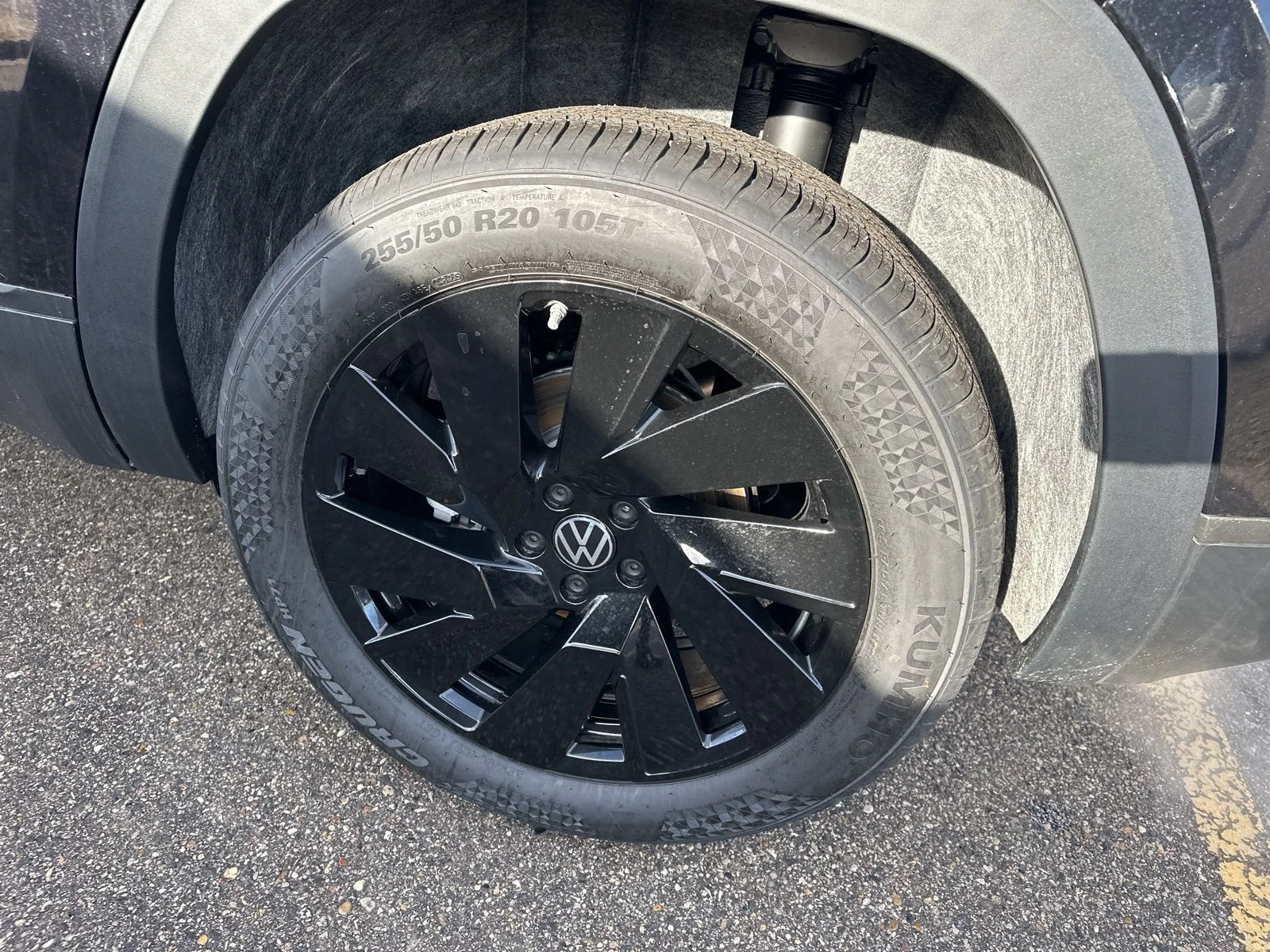 New 2026 Black Volkswagen 2.0T SE w/Technology image 8
