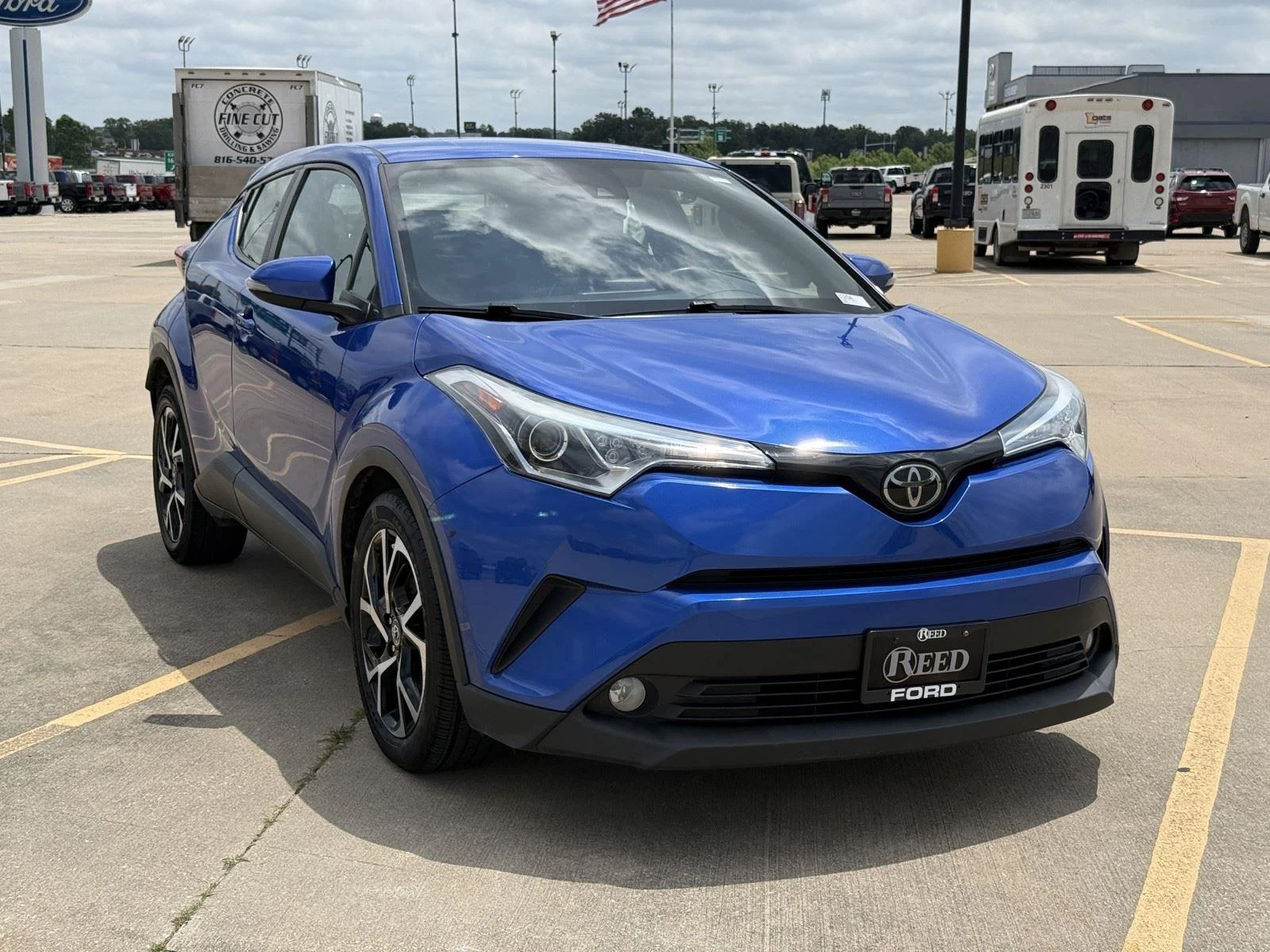 Used 2018 Toyota C-HR XLE Premium with VIN NMTKHMBX2JR026406 for sale in Kansas City
