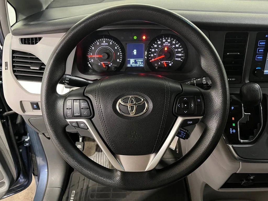 Used 2015 Blue Toyota LE image 21