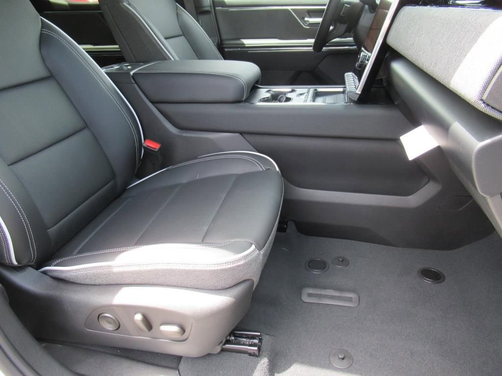 2026 GMC Sierra EV Elevation - Photo 11